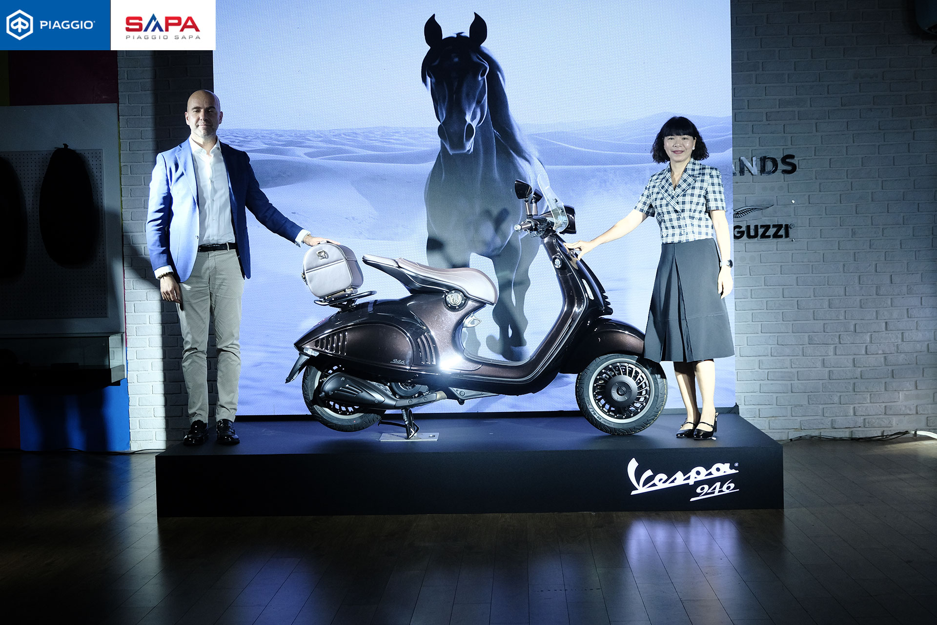 Lễ ra mắt siêu phẩm Vespa 946 Horse tại Vespa Sapa Cộng Hòa (Trung tâm Motoplex Sài Gòn)