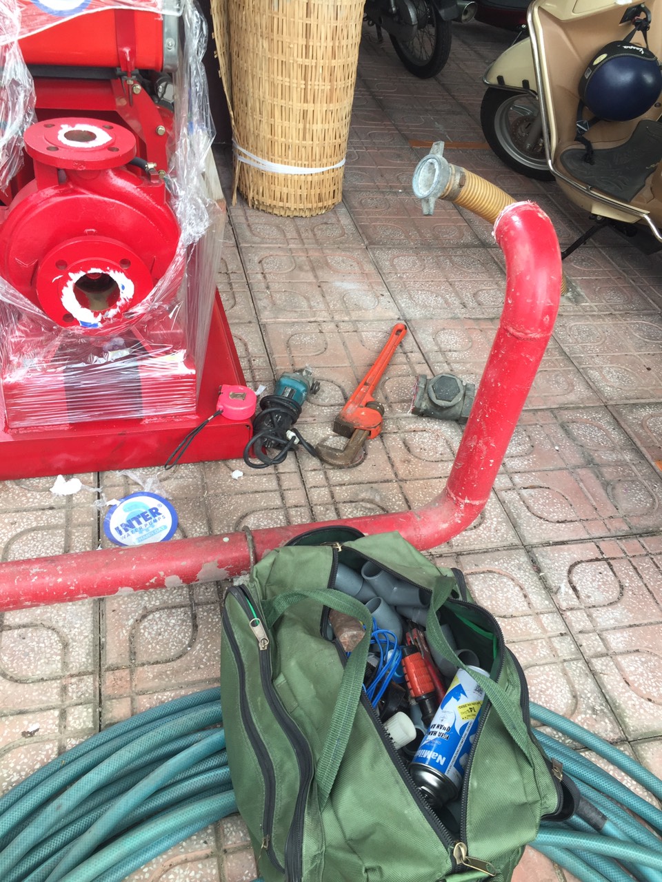 Thợ  SỬA ỐNG NƯỚC Tại Nhà QUẬN 2: Giá RẺ – UY TÍN – Bảo Hành DÀI HẠN