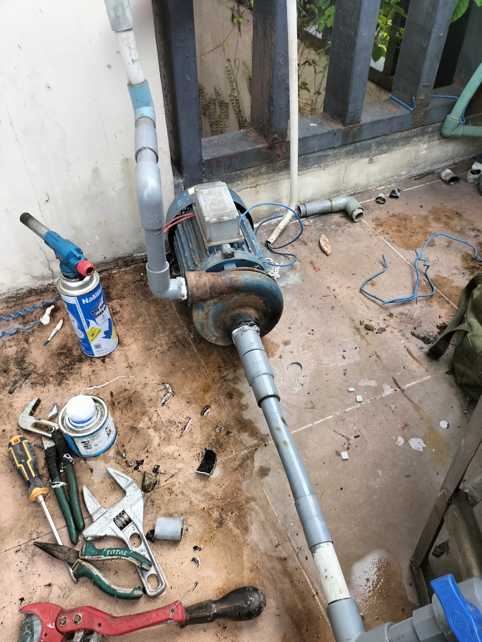 Thợ Sửa Máy Bơm Chìm Tại Quận 4 : NHANH - AN TOÀN - GIÁ TỐT - 0982 308 554
