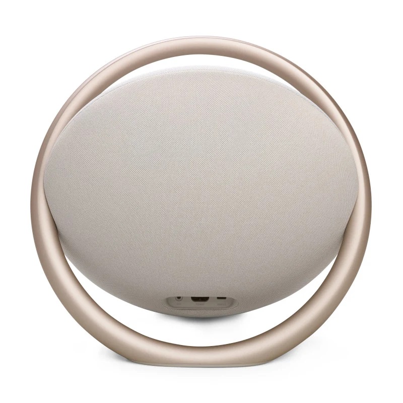 Loa Bluetooth Harman Kardon Onyx Studio 8