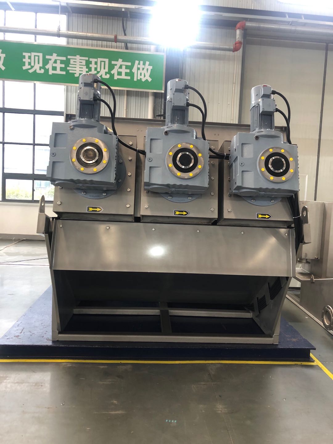 2 máy KTDL403 đã xongcác khâu kiểm tra, chuẩn bị lên tàu về Việt Nam