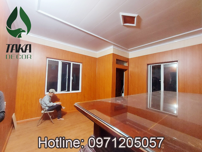 Đặc điểm của tấm ốp lưng bàn thờ và cơ sở đặt mua với giá hợp lý