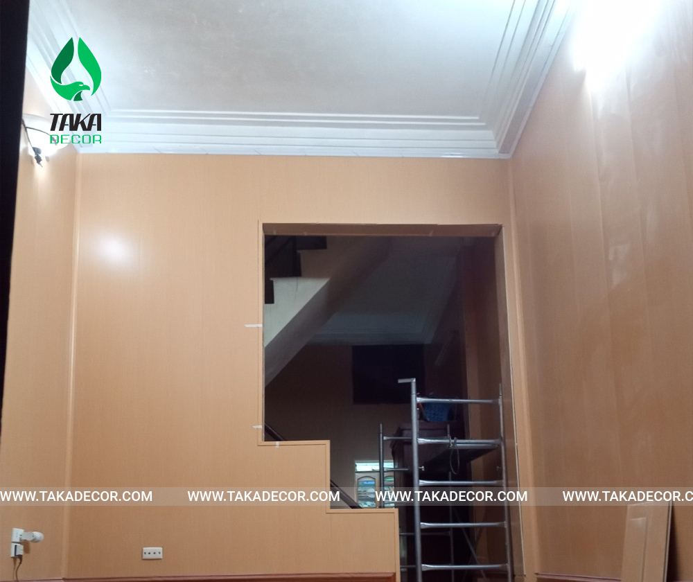công trình thi công tấm nhựa ốp tường pvc giả gỗ keo mã Taka 013