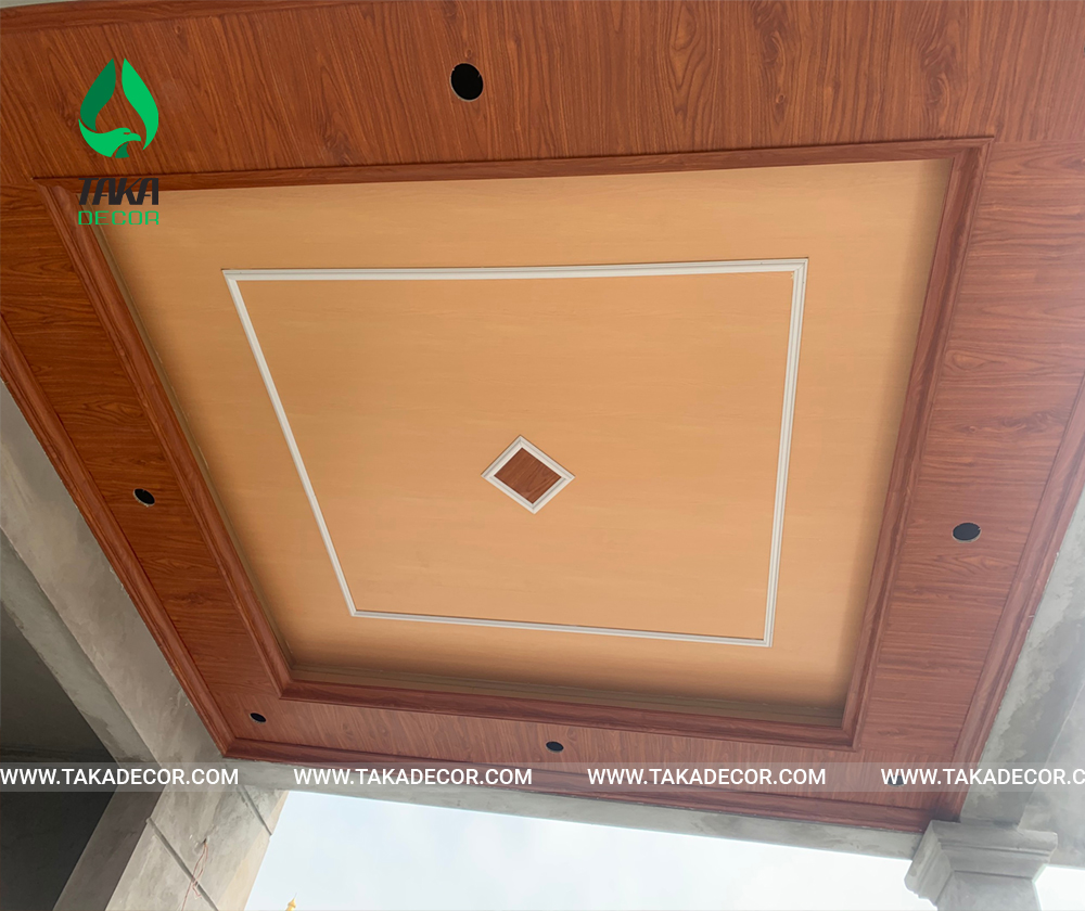 công trình thi công tấm nhựa ốp tường pvc giả gỗ keo mã Taka 013