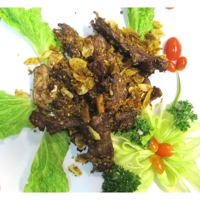 SƯỜN DÊ RÁN SẢ TỎI