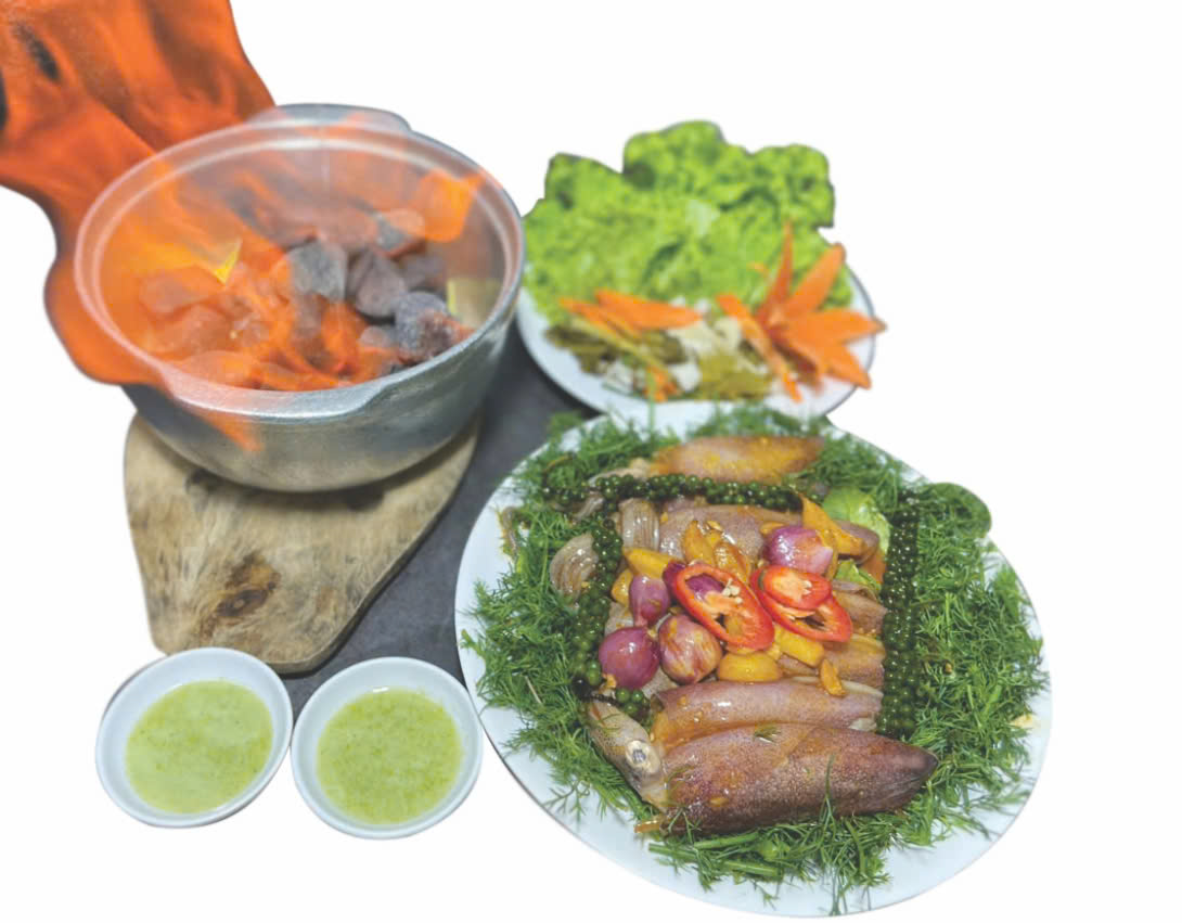 MỰC TRỨNG QUANH LỬA HỒNG