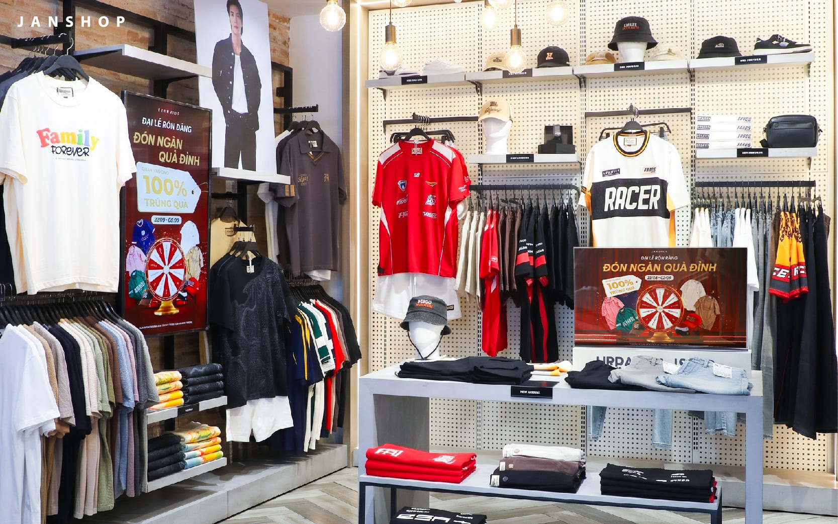 ảnh không gian trưng bày sản phẩm đẹp mắt tại cửa hàng JanShop