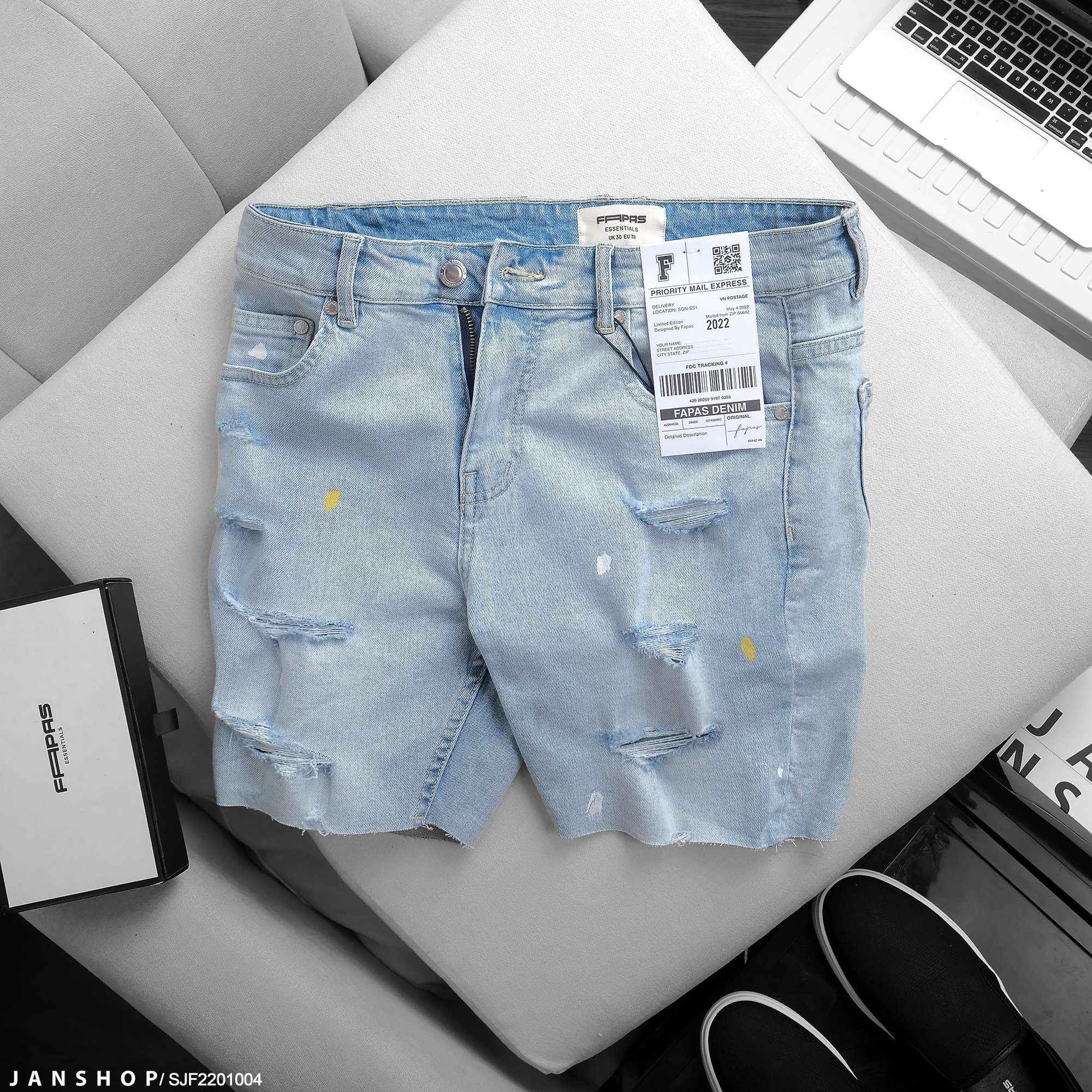 fapas-light-ripped-short-denim