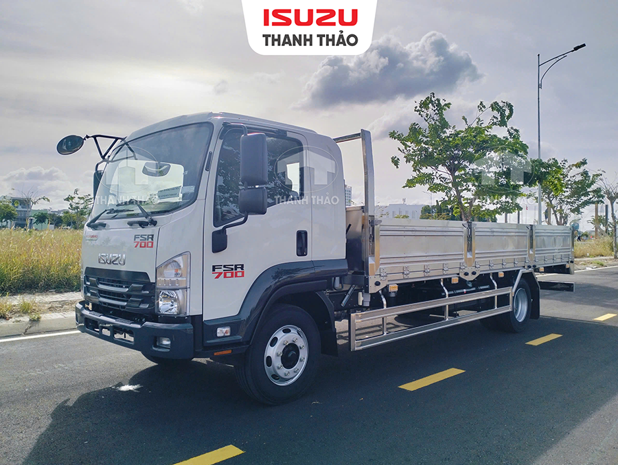 Xe tải Isuzu FSR700 - Thùng Lửng - Tải 8.3 tấn - Thùng dài 6m1