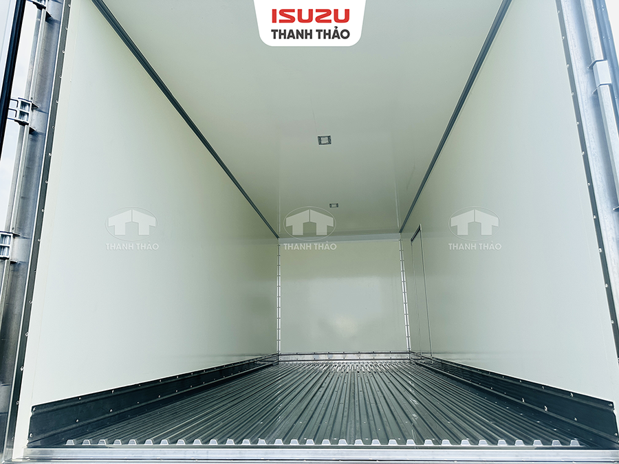 Xe tải Isuzu FSR700 - Thùng Bảo Ôn Thanh Thảo