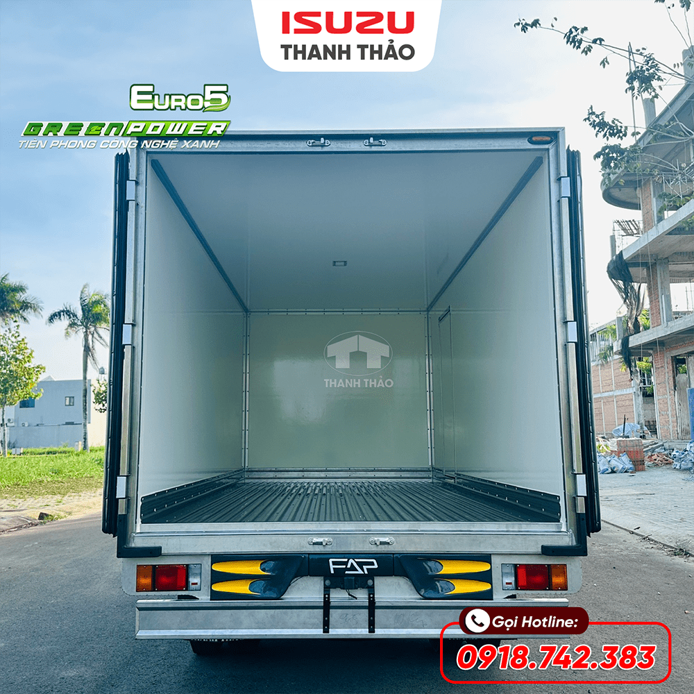 Xe tải Isuzu NPR400 Thùng Bảo Ôn - Tải 3.7 tấn - Thùng dài 5m1