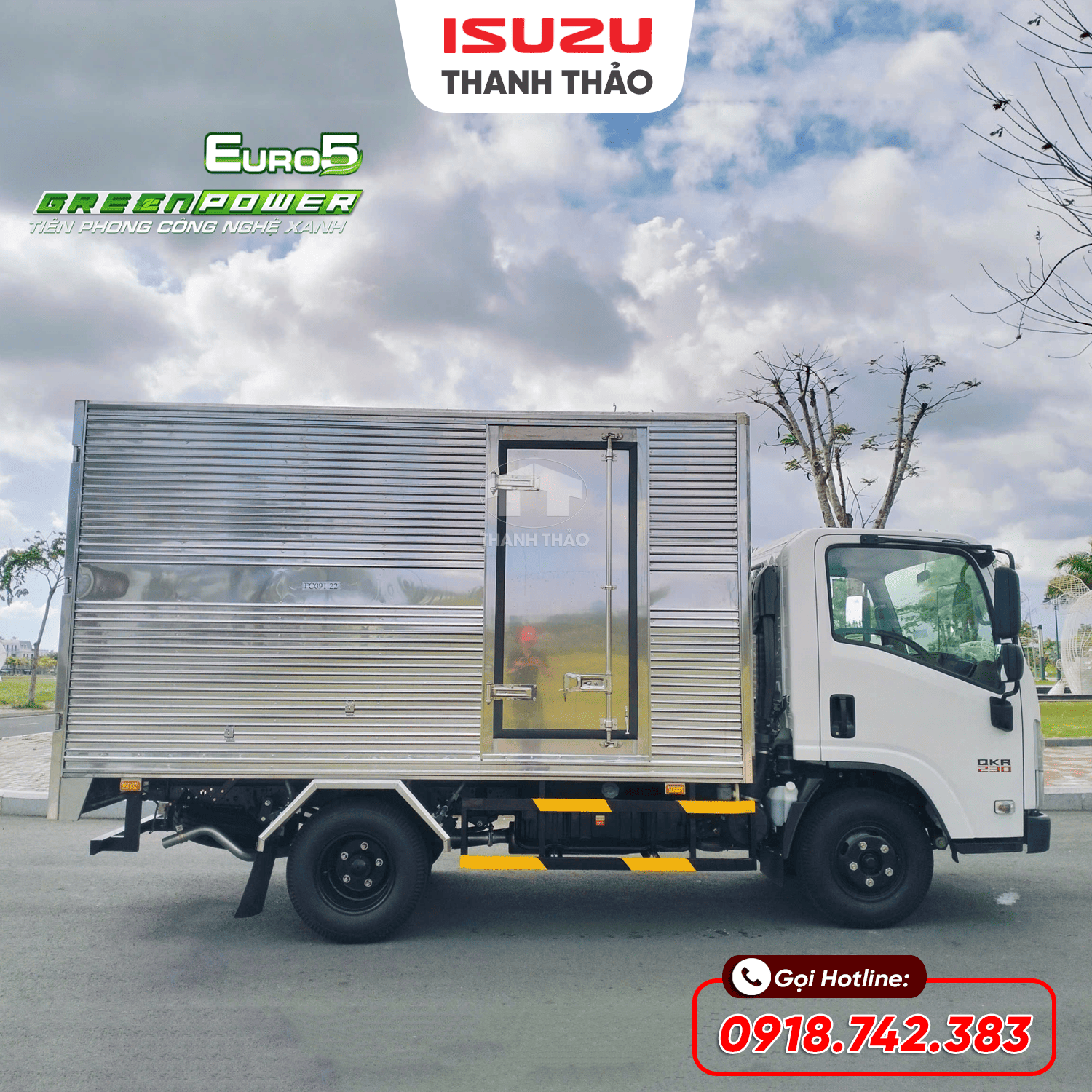 Xe tải Isuzu QKR230 Thùng Kín TC - Tải 2.5 tấn - Thùng dài 3m6