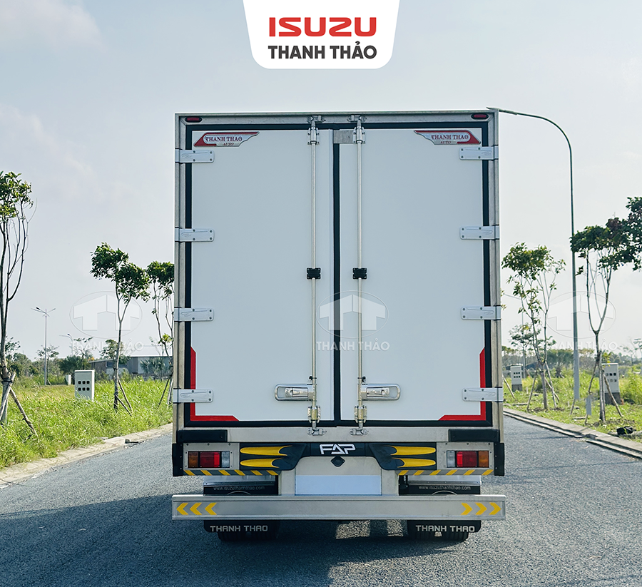 Xe tải Isuzu FSR700 - Thùng Bảo Ôn Thanh Thảo