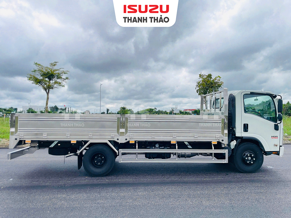 Xe Tải Isuzu NQR550 Thùng Lửng TC - Tải trọng 5.8 tấn -Thùng dài 6m1