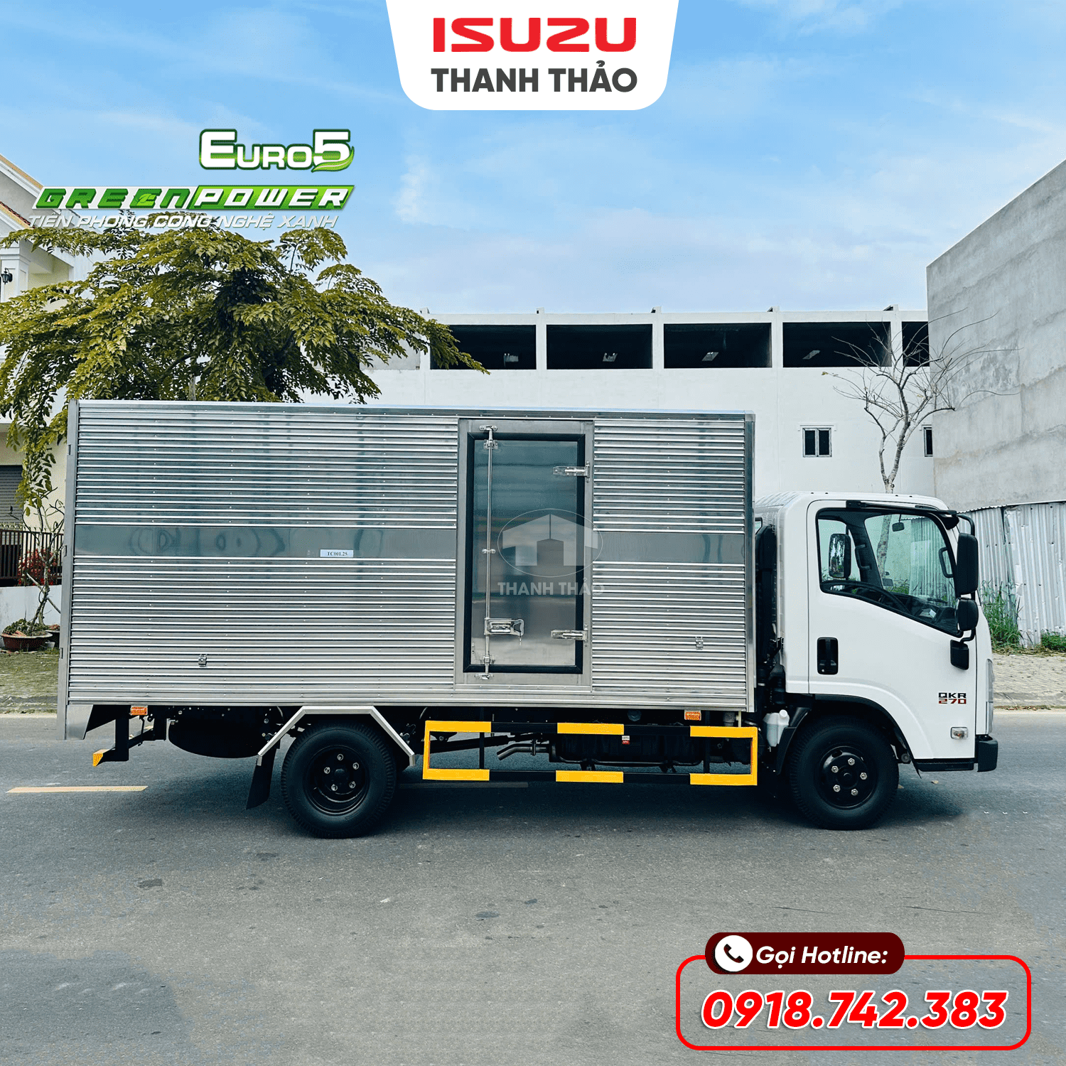 Xe tải Isuzu QKR270 Thùng Kín TC - Tải 2.5 tấn - Thùng dài 4m4