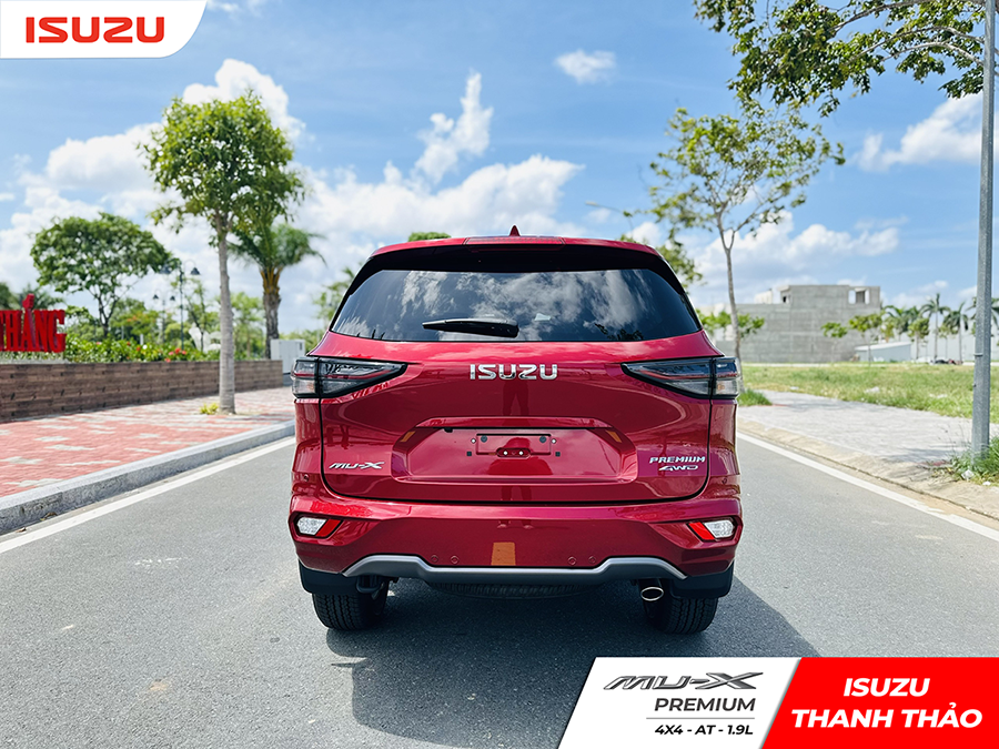 Xe 7 chổ Isuzu Mu-X Premium 4x4 AT
