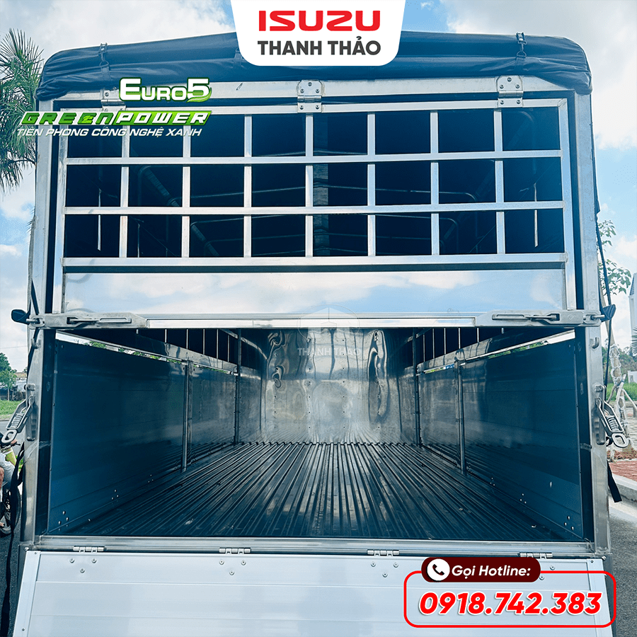 Xe tải Isuzu QKR270 Mui Bạt - Tải 2.7 tấn - Thùng dài 4m4