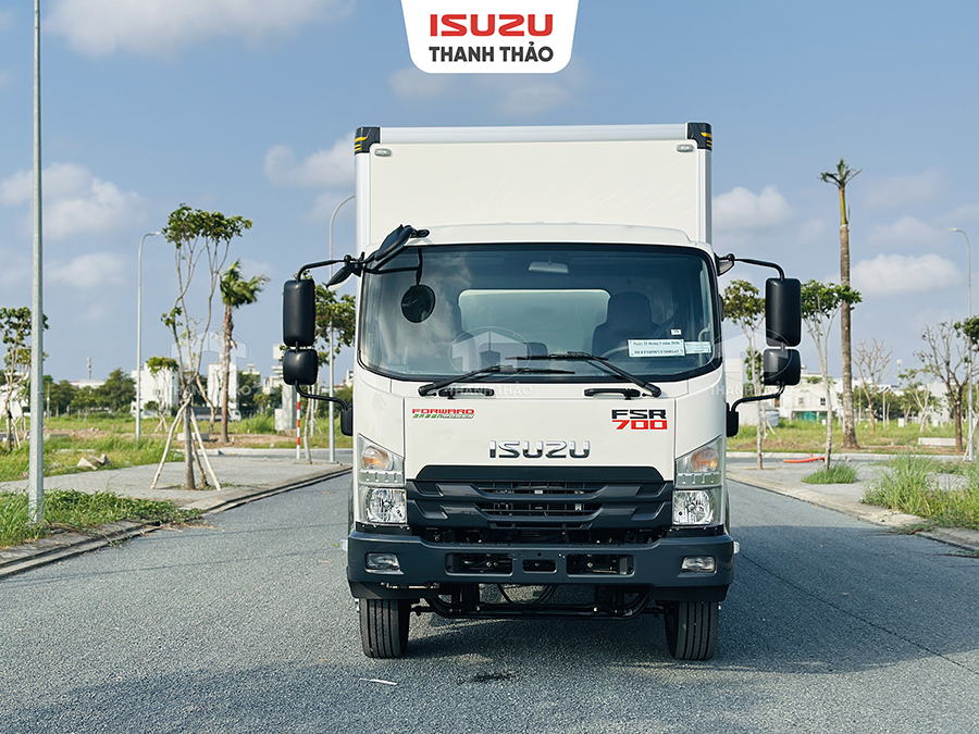 Xe tải Isuzu FSR700 - Thùng Bảo Ôn Thanh Thảo