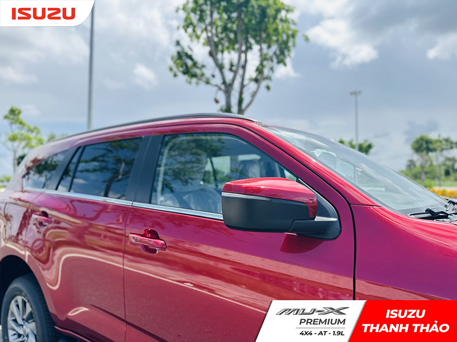Xe 7 chổ Isuzu Mu-X Premium 4x4 AT