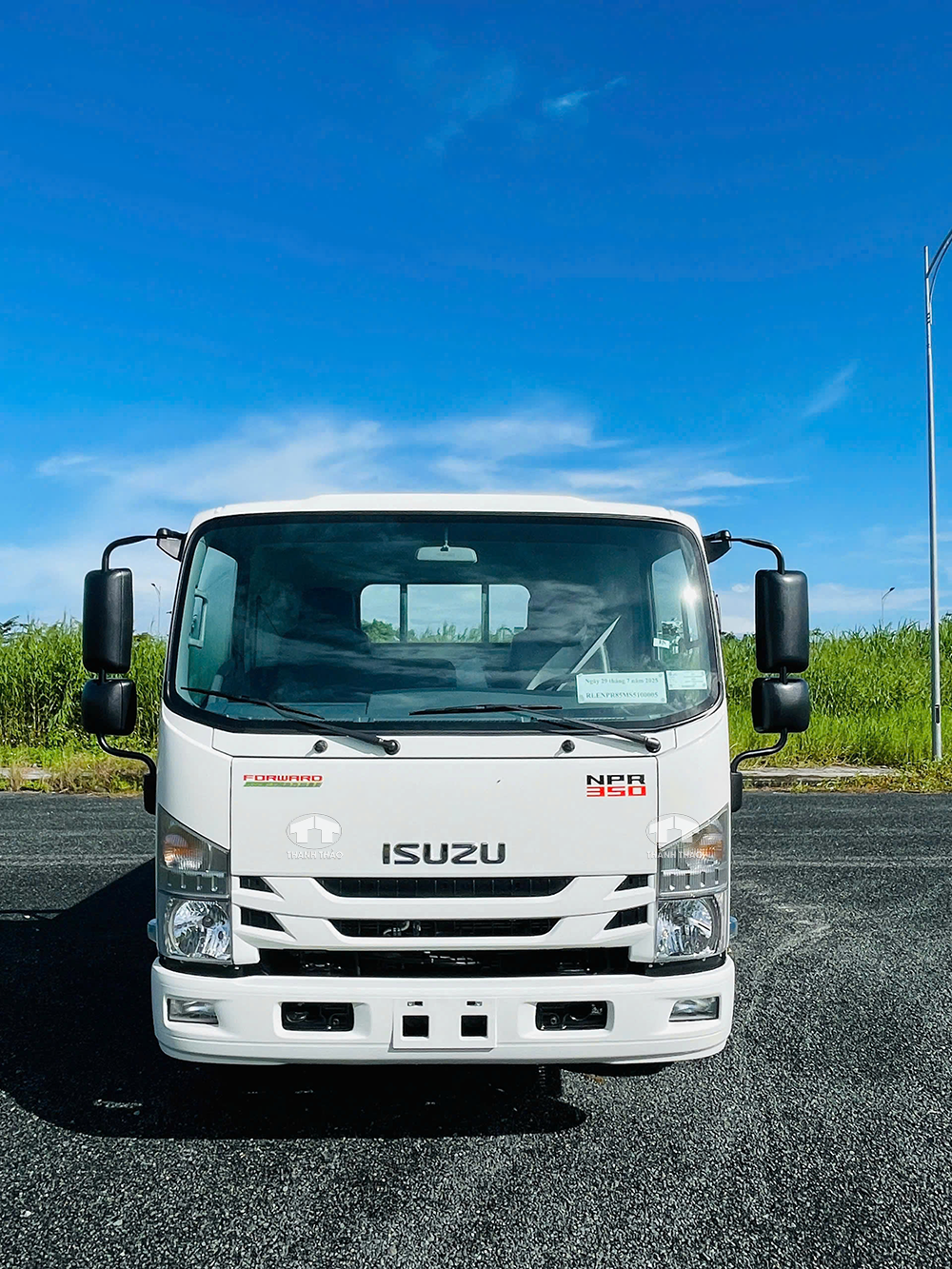Xe tải Isuzu NPR350 - Thùng Lửng TC