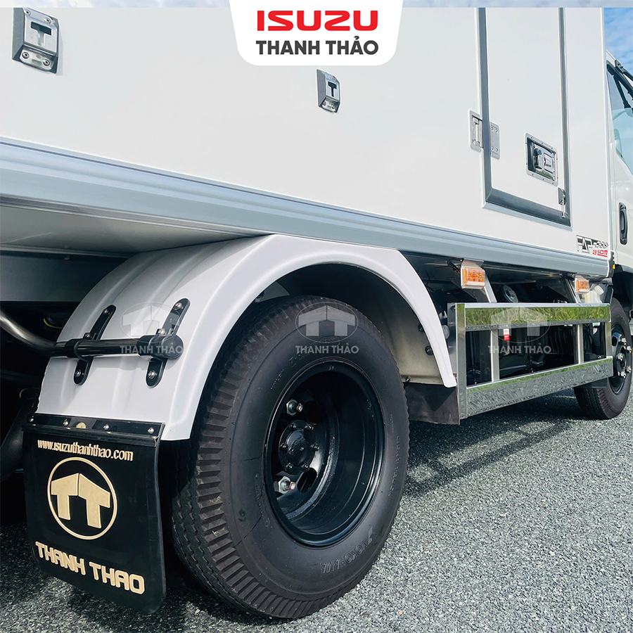 Xe tải Isuzu QKR230 Đông Lạnh - Tải 2.1 tấn - Thùng dài 3m5