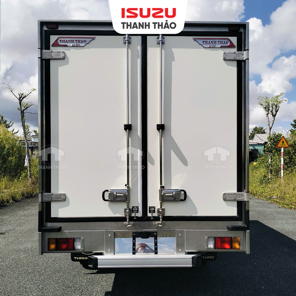 Xe tải Isuzu QKR270 Bảo Ôn Oxi - Tải 2.35 tấn - Thùng dài 4m3