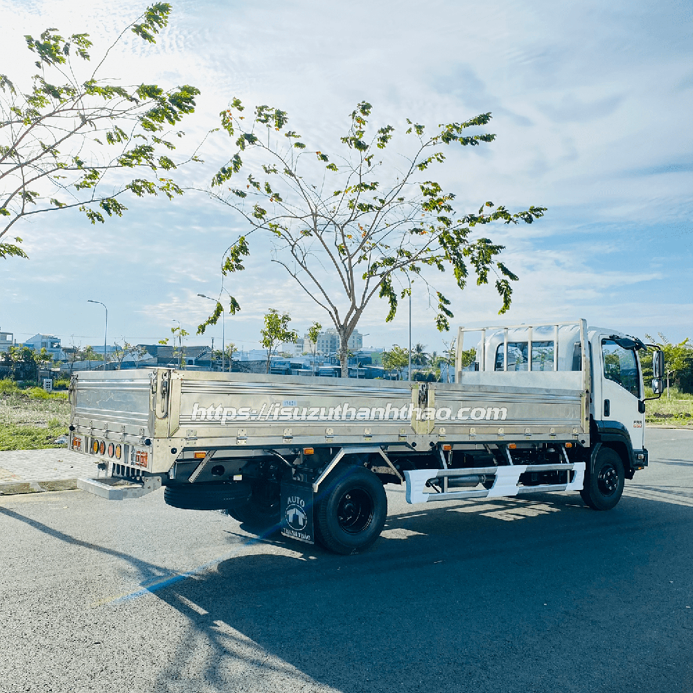 Xe Tải Isuzu FRR650 Thùng lửng 304 - Tải 6.8 tấn - Thùng dài 6m7