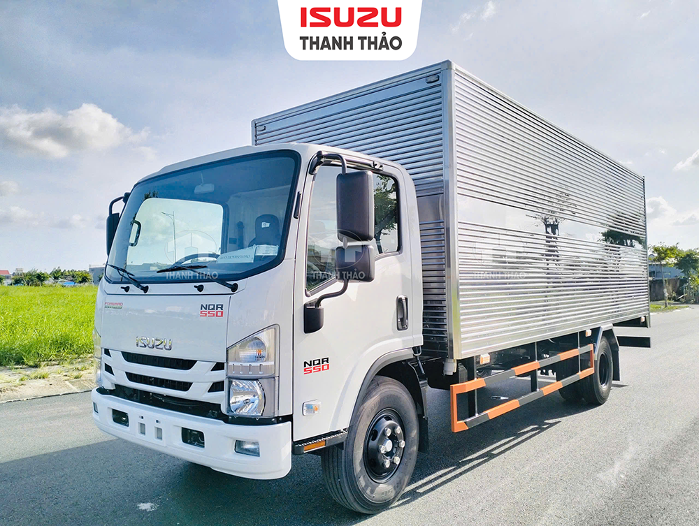 Xe tải Isuzu NQR550 Thùng Kín TC - Tải trọng 5.1 tấn - Thùng dài 6m1