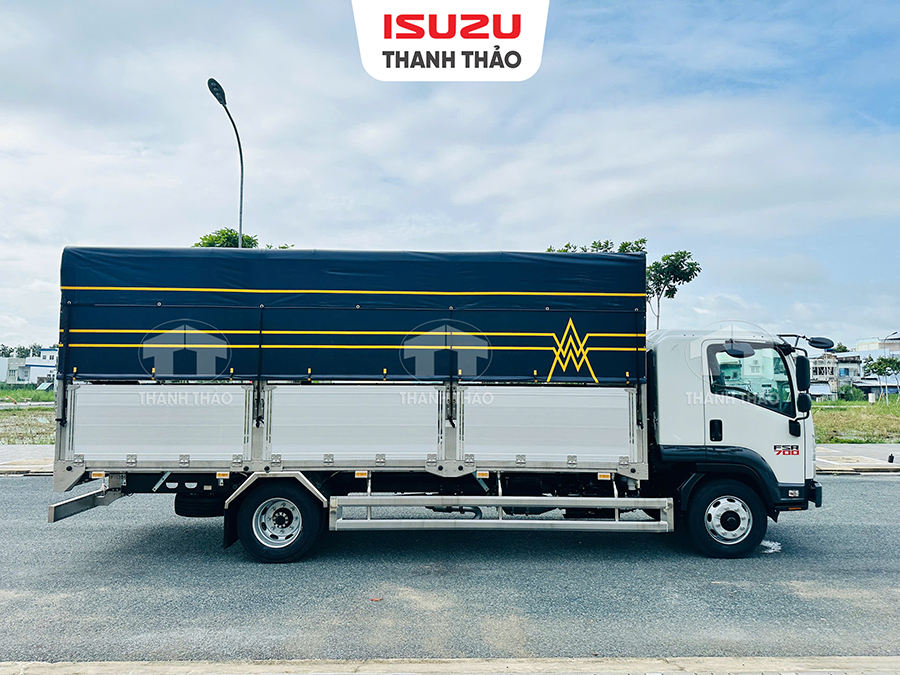 Xe tải Isuzu FSR700 - Thùng Mui bạt - Tải 7.8 tấn - Thùng dài 6m1