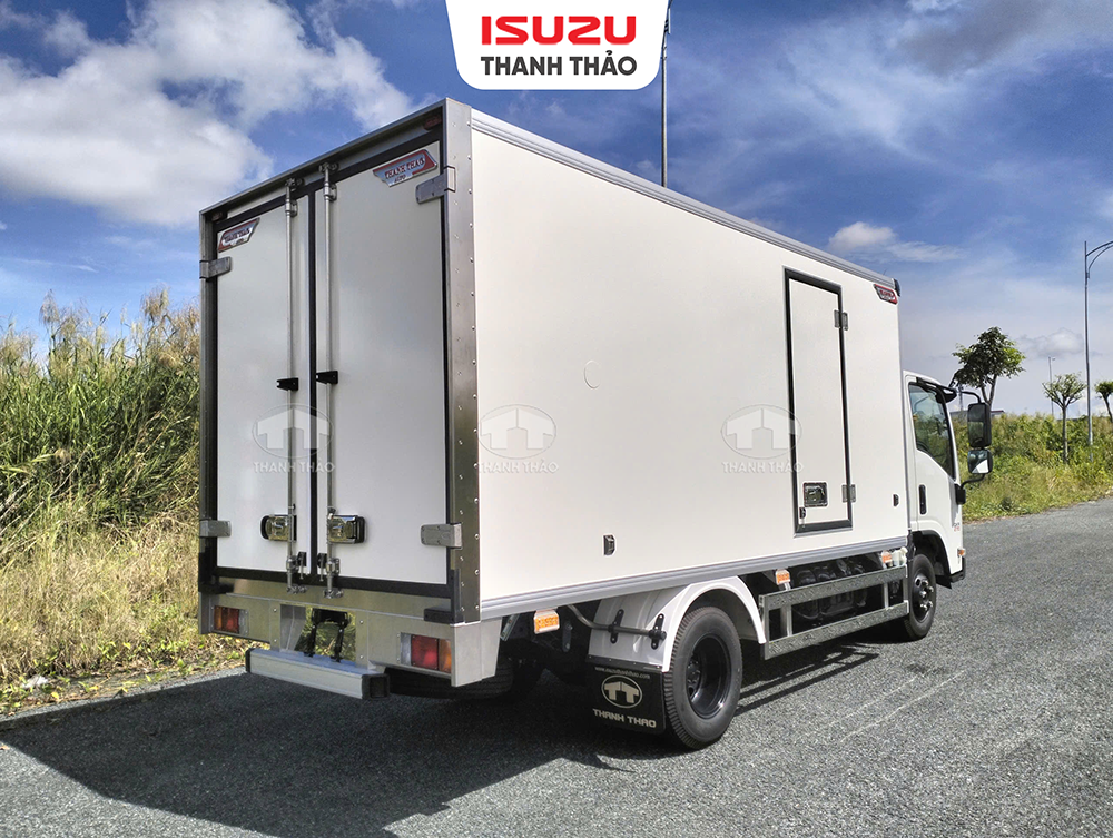 Xe tải Isuzu QKR270 Bảo Ôn Oxi - Tải 2.35 tấn - Thùng dài 4m3