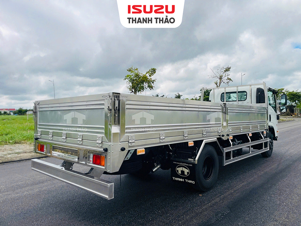 Xe Tải Isuzu NQR550 Thùng Lửng TC - Tải trọng 5.8 tấn -Thùng dài 6m1
