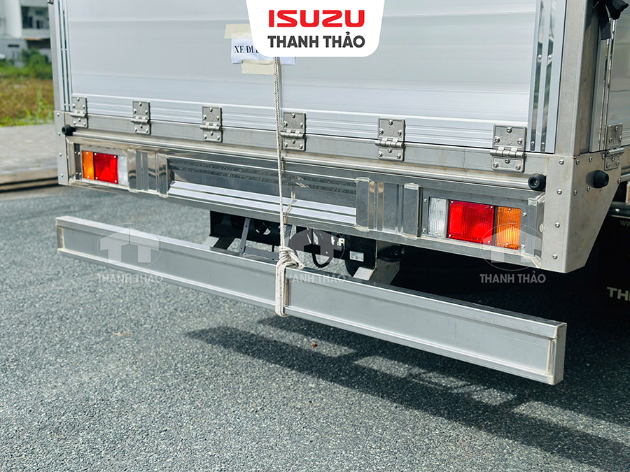 Xe tải Isuzu FSR700 - Thùng Mui bạt - Tải 7.8 tấn - Thùng dài 6m1