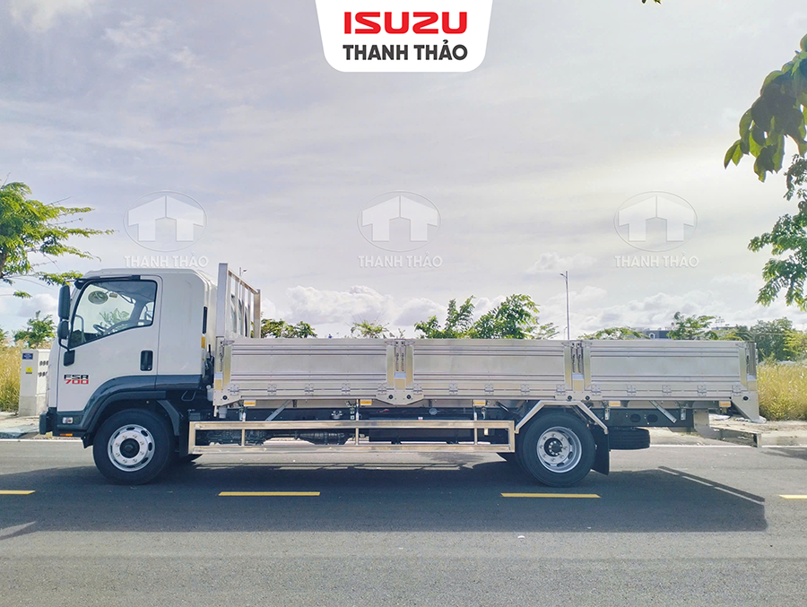 Xe tải Isuzu FSR700 - Thùng Lửng - Tải 8.3 tấn - Thùng dài 6m1