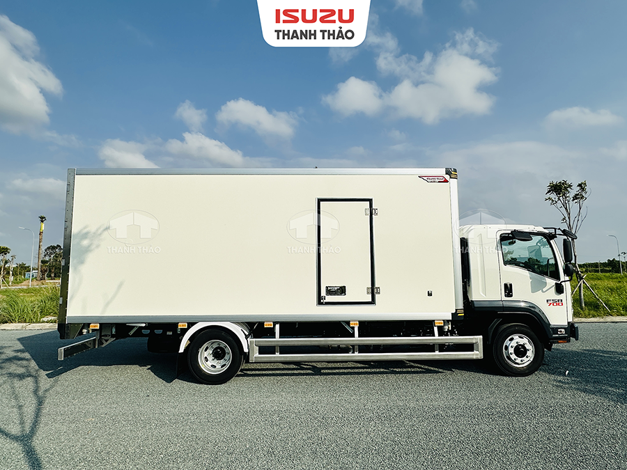 Xe tải Isuzu FSR700 - Thùng Bảo Ôn Thanh Thảo