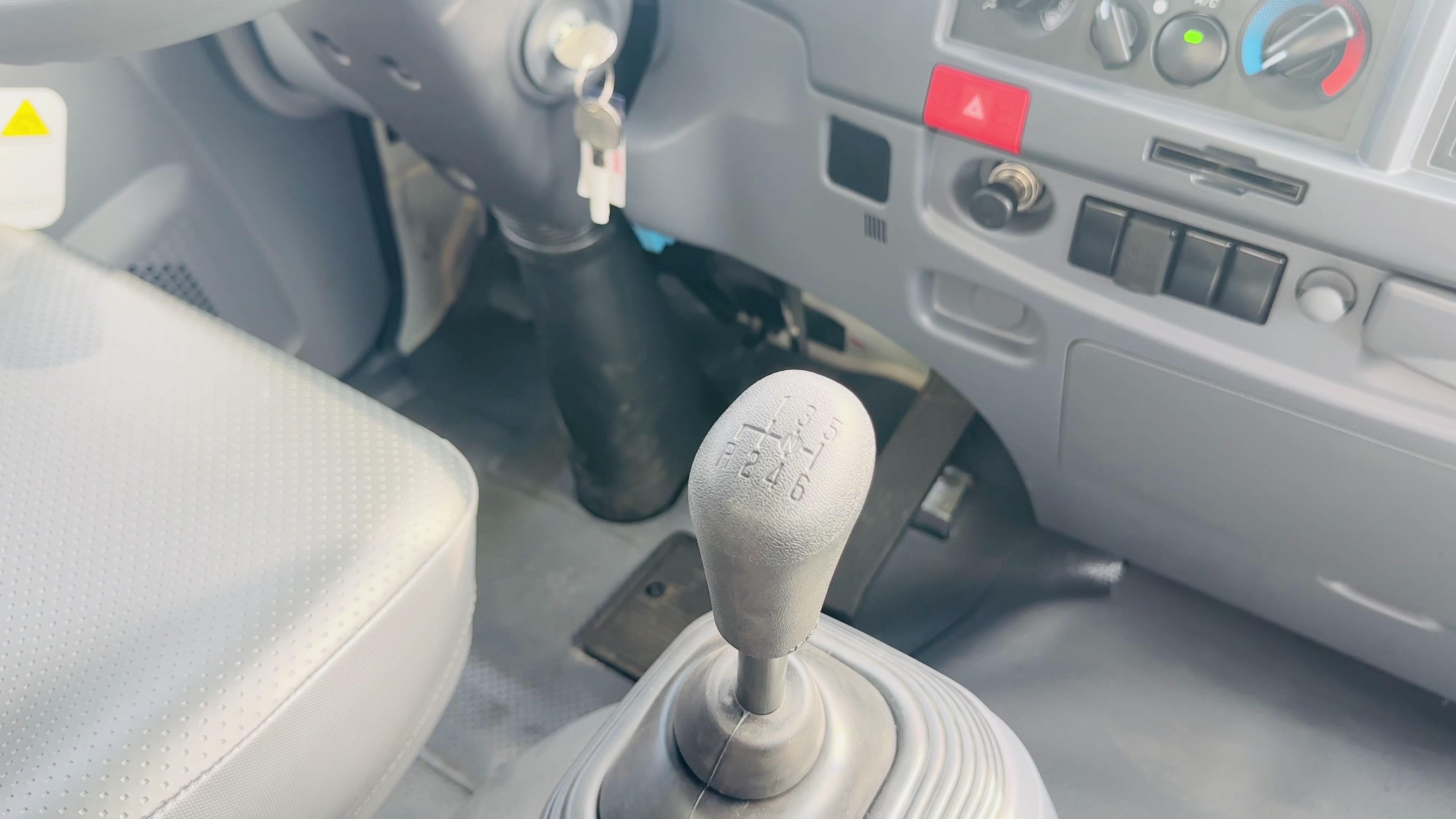 Xe tải Isuzu FSR700 - Thùng Bảo Ôn Thanh Thảo