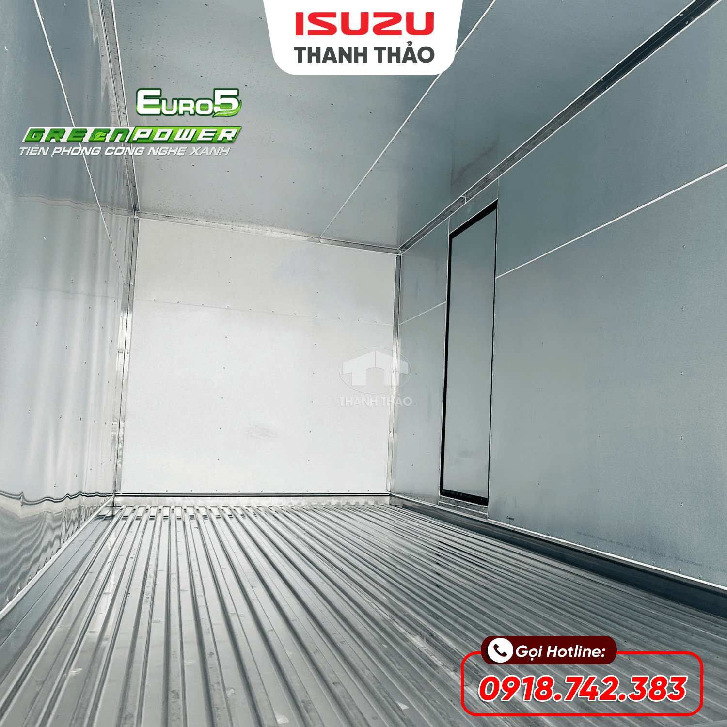 Xe tải Isuzu QKR270 Thùng Kín TC - Tải 2.5 tấn - Thùng dài 4m4