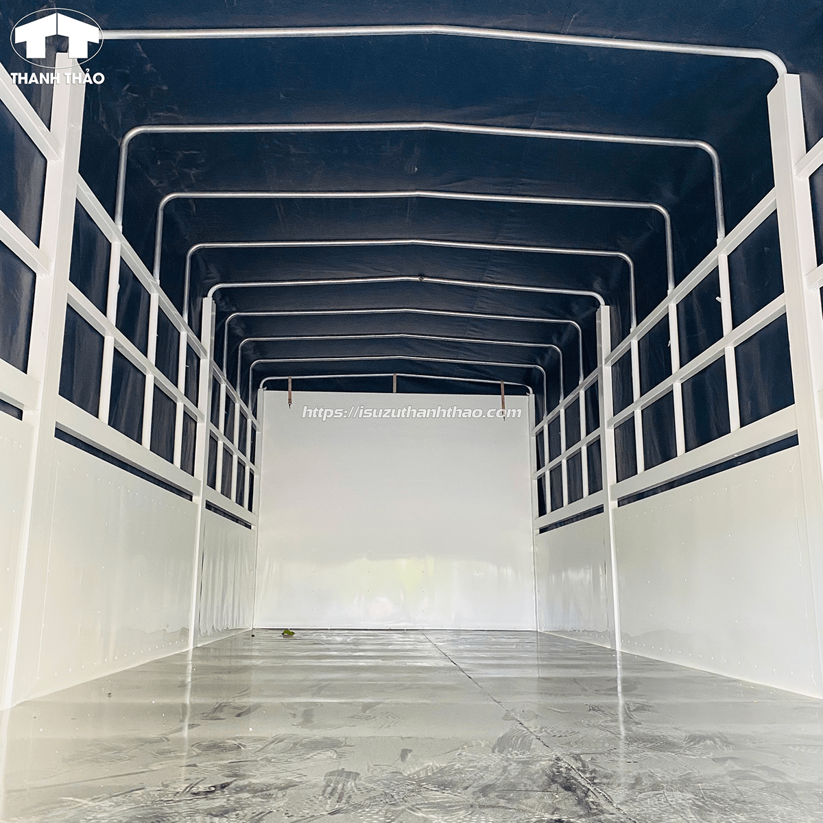 Xe tải Isuzu FRR650 Mui bạt - Tải trọng 6.2 tấn - Thùng dài 6m6