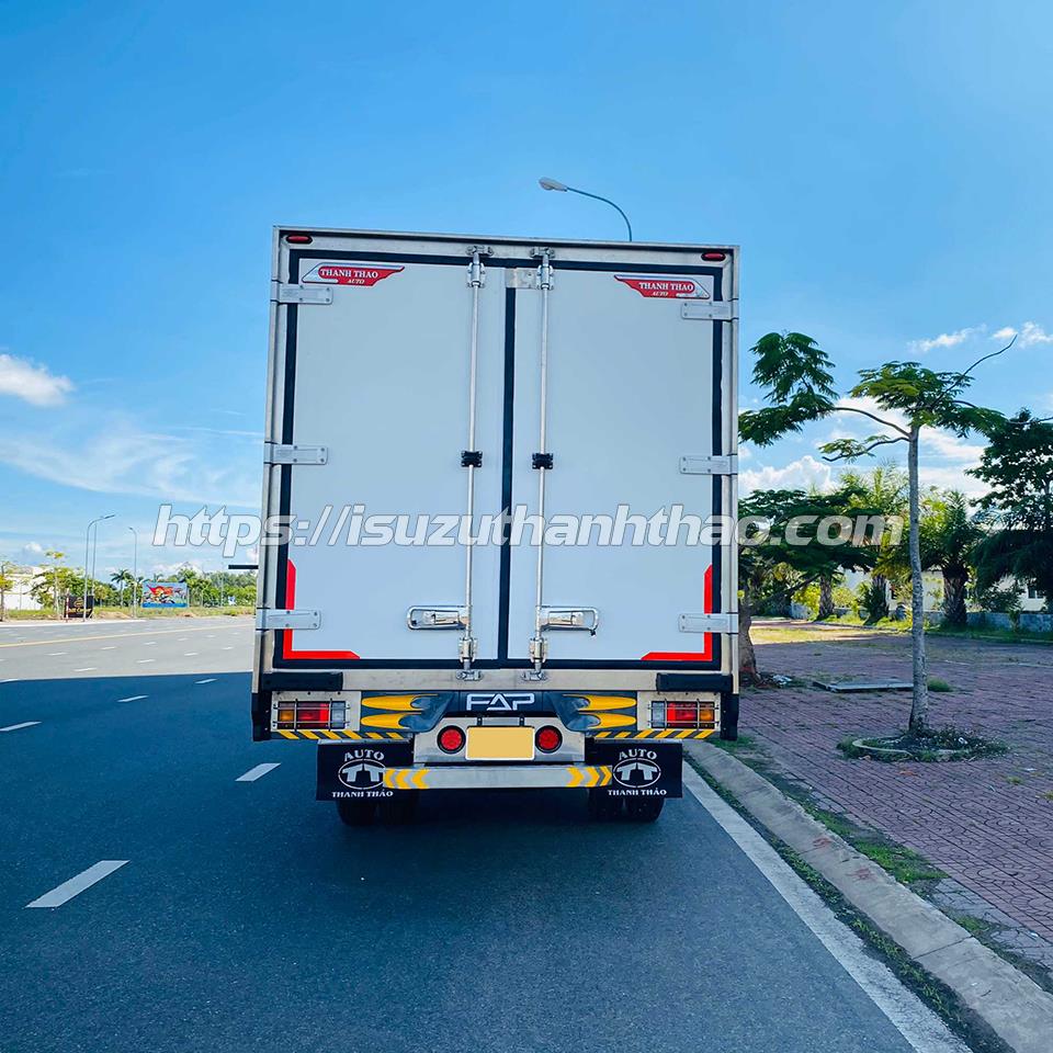 Xe tải Isuzu FRR650 Bảo Ôn - Tải trọng 6.2 tấn - Thùng dài 5m7