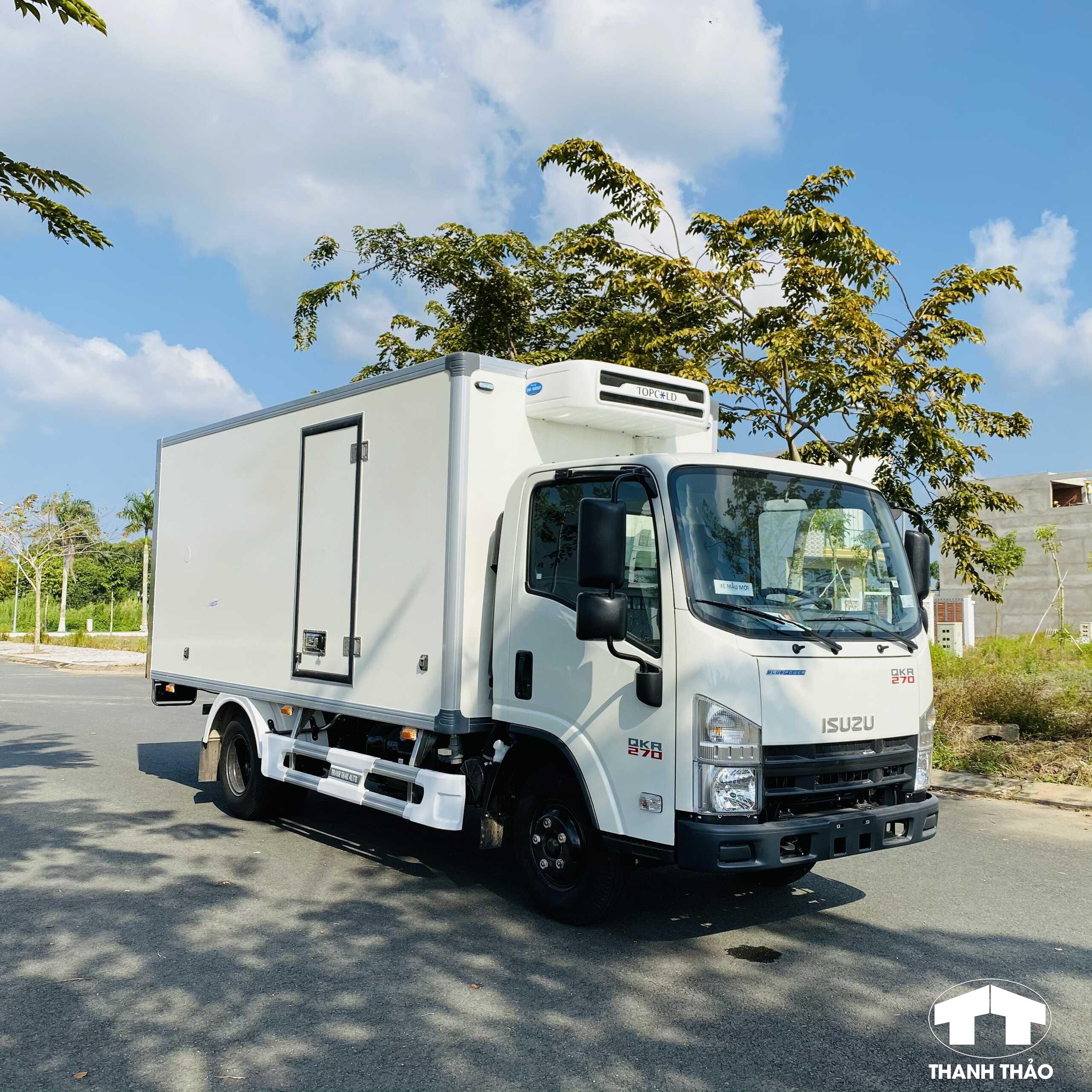 Xe tải Isuzu QKR270 đầu vuông - 2.45 tấn - Thùng Đông Lạnh
