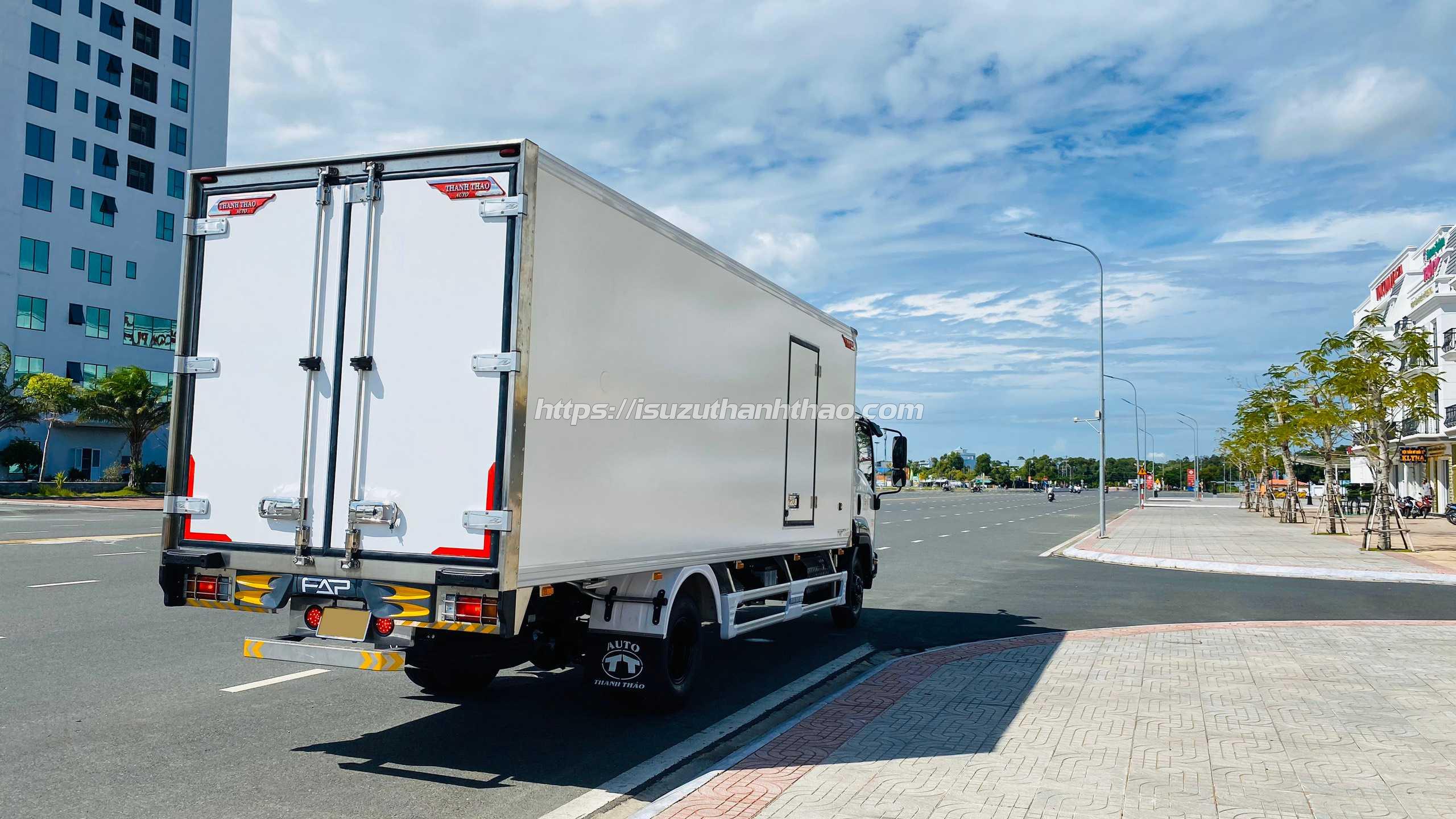 Xe tải Isuzu FRR650 Bảo Ôn - Tải trọng 6.2 tấn - Thùng dài 5m7