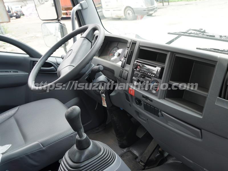 Xe tải Isuzu FRR650 Thùng Kín 304 - Tải trọng 5.75 tấn - Thùng dài 6m6