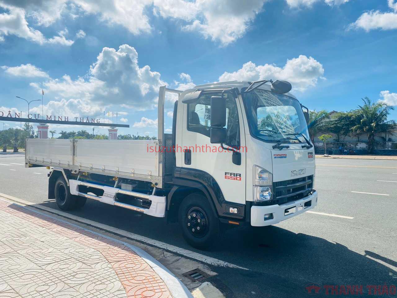 Xe Tải Isuzu FRR650 Thùng Lửng Bửng Nhôm - Tải trọng 6.8 tấn