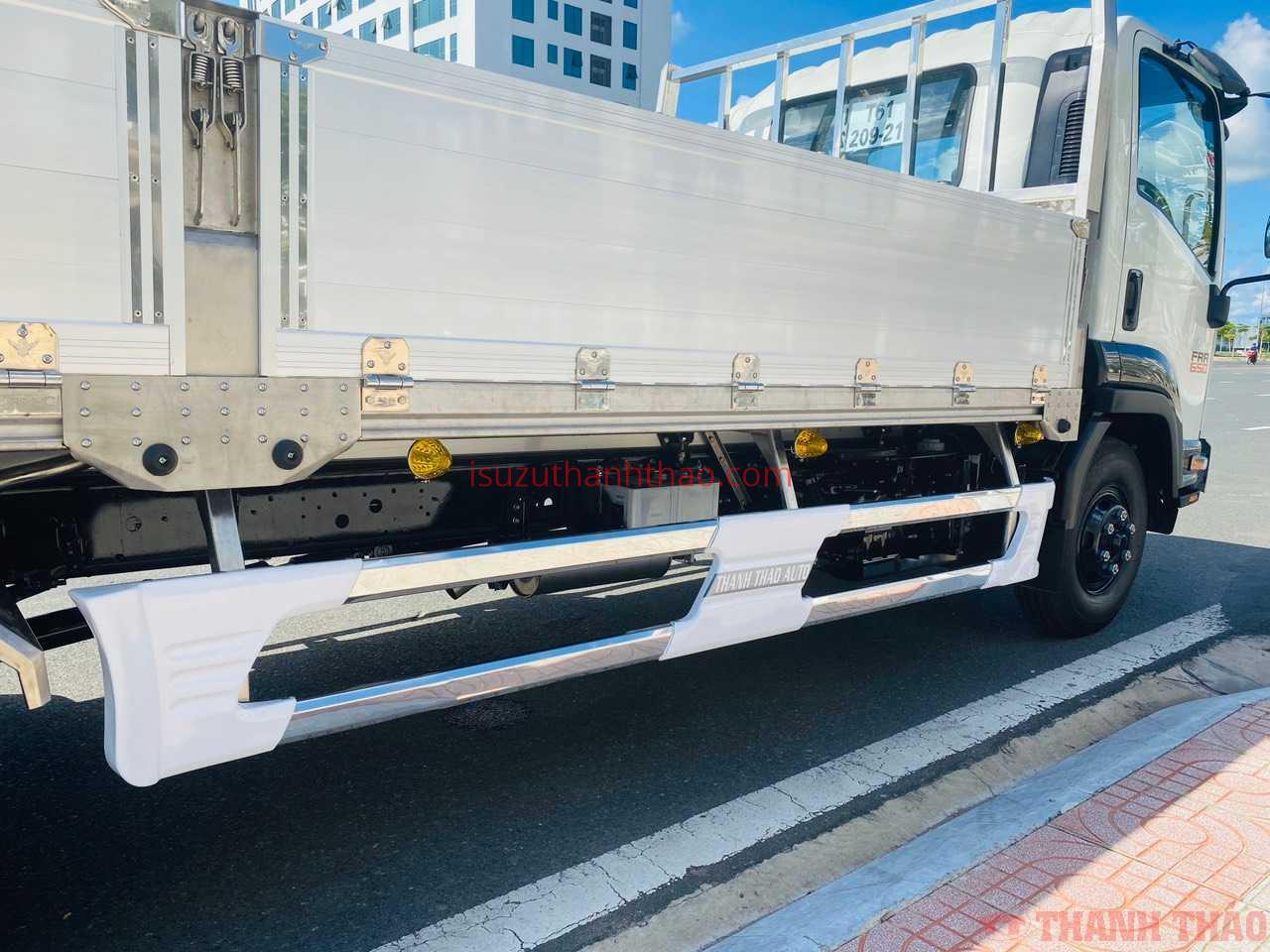 Xe Tải Isuzu FRR650 Thùng Lửng Bửng Nhôm - Tải trọng 6.8 tấn