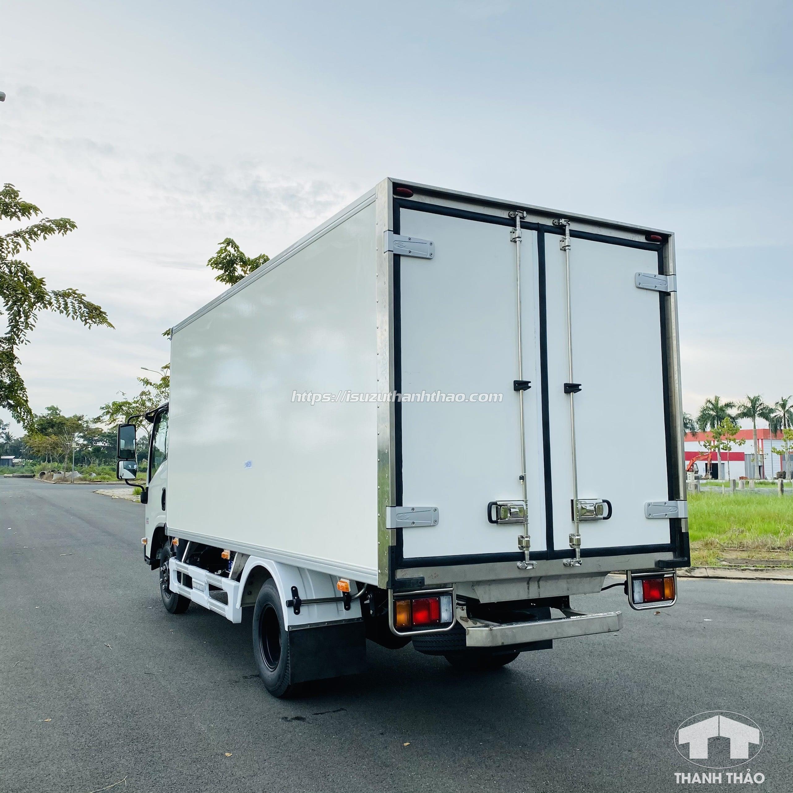 Xe tải Isuzu QKR270 Bảo Ôn - Tải trọng 2.5 tấn - Thùng dài 4m3