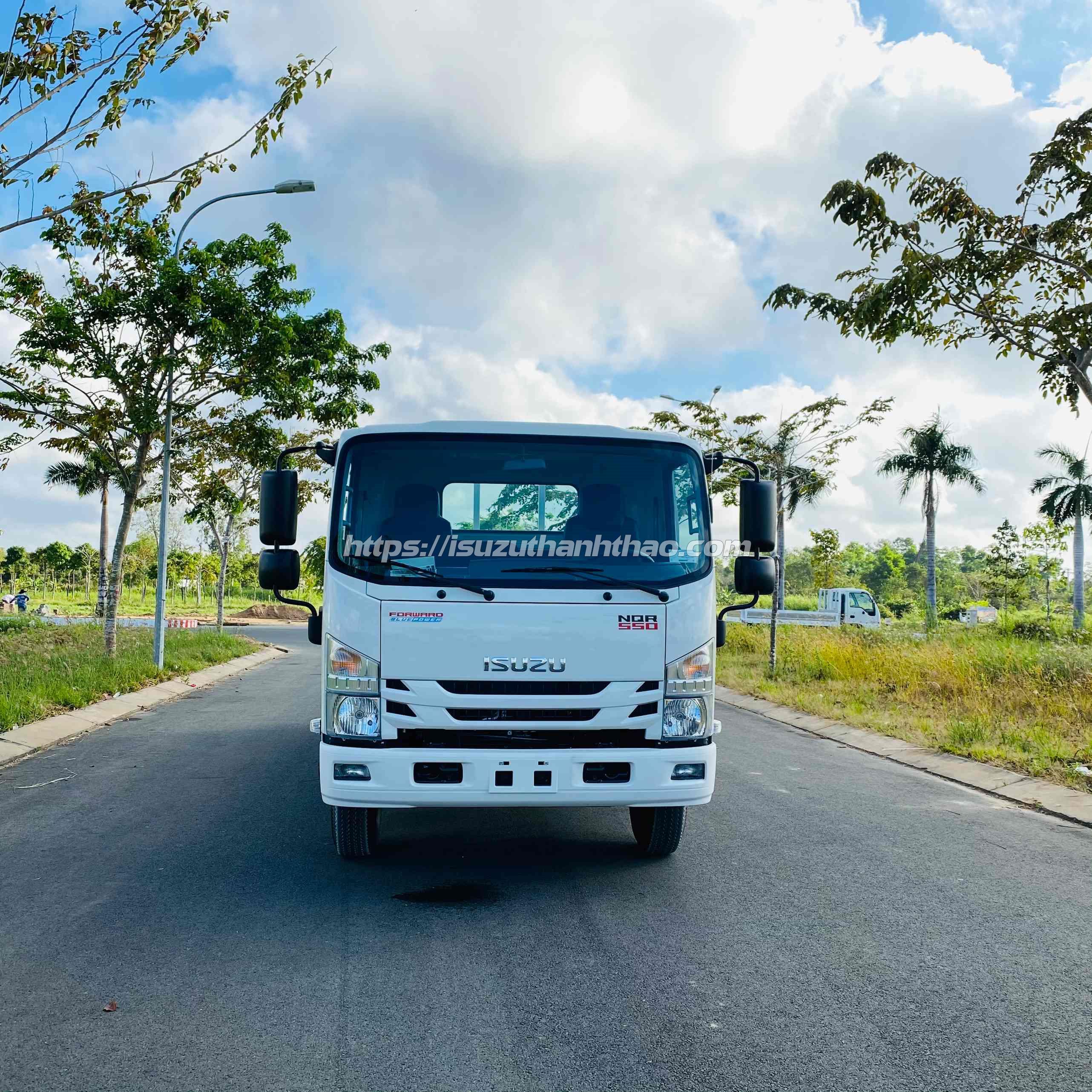 Xe Tải Isuzu NQR550 Thùng Lửng TC - Tải trọng 5.8 tấn -Thùng dài 6m1