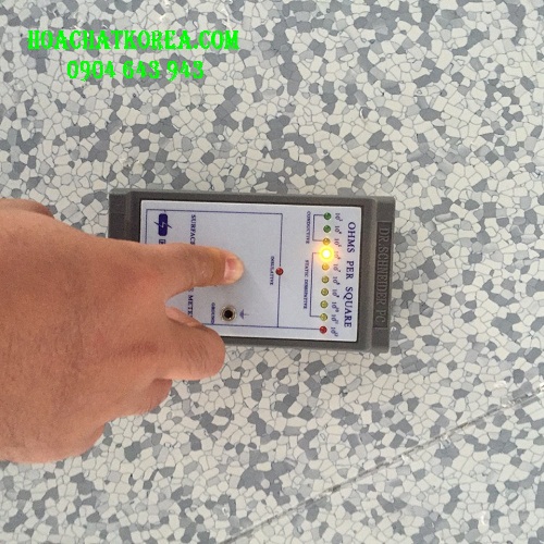 Thi công phủ bóng sàn chống tĩnh điện Thi công phủ bóng sàn chống tĩnh điện