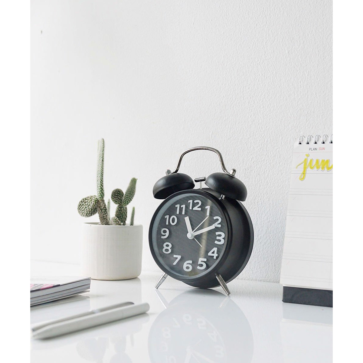 Đồng Hồ Để Bàn Make My Home HUPA Đen