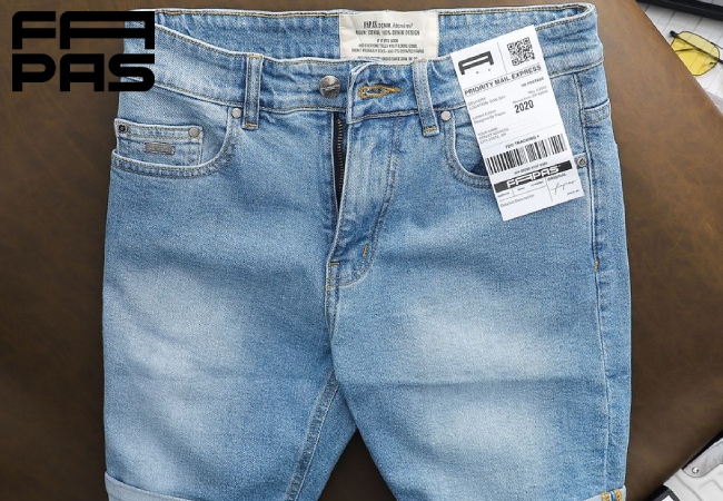 Quần Shorts Jean dáng Regular rộng