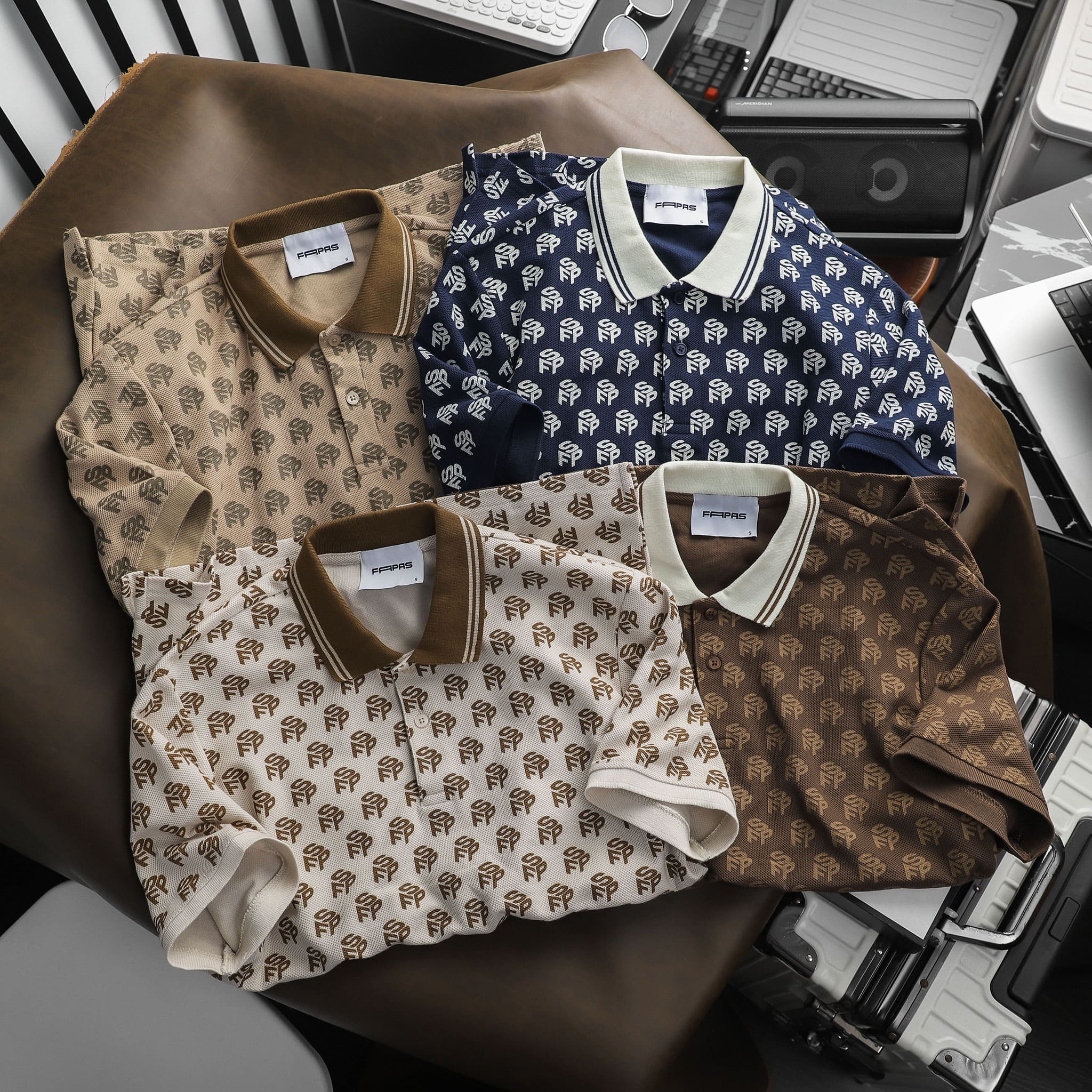 White LV Iphone 5 Wallpaper  Louis vuitton iphone wallpaper Hypebeast  wallpaper Iphone 5 wallpaper