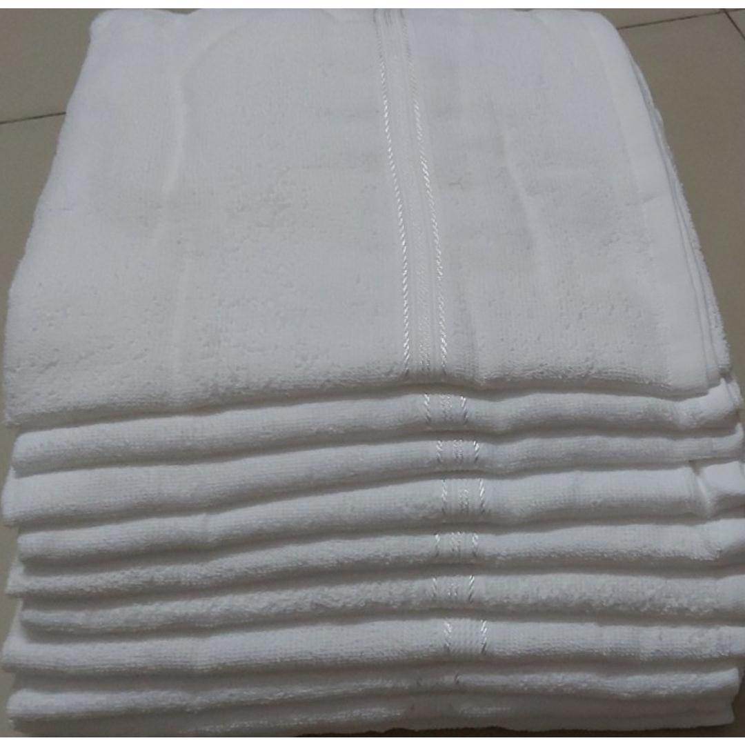 Khăn tắm khách sạn 60x120 210g có viền